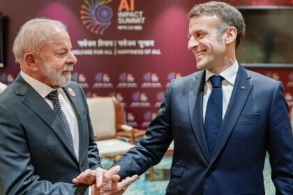 Macron convida Lula para o G7 em encontro na India.jpg