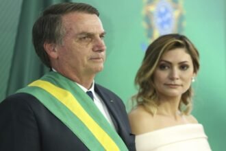 Michelle atualiza estado de saúde de Bolsonaro após ex-presidente passar mal em cela 9 Michelle atualiza estado de saude de Bolsonaro apos ex presidente passar.jpg