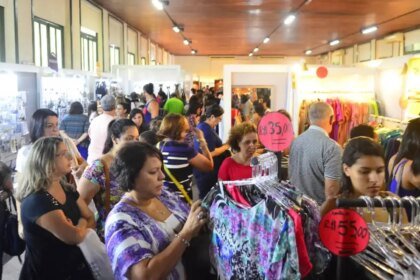 reducao-da-jornada-teria-custo-similar-a-reajustes-historicos-do-salario-minimo-impacto-total-no-custo-da-operacao-do-comercio-varejista-seria-pouco-superior-a-1-foto-tania-rego-agencia-brasil-tvt-news