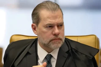 toffoli-no-celular-de-vorcaro-pf-encontra-citacoes-ao-ministro-no-aparelho-de-dono-do-master-tvt-news