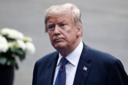 Trump manda liberar documentos secretos dos EUA sobre possivel vida.jpg