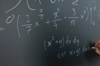 Unesp-oferece-curso-online-gratuito-de-Pre-Calculo-para-reforcar-base-matematica-pexels-tvt-news