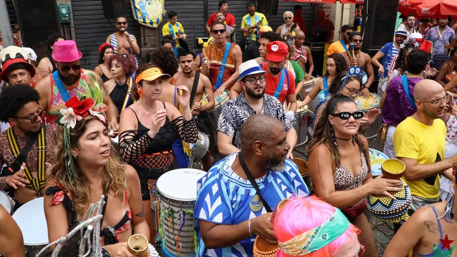 blocos começam a desfilar em SP 1 São Paulo abre alas para 627 blocos que desfilarão pelas ruas de todas as regiões da cidade. Foto: Tomaz Silva/Agência Brasil