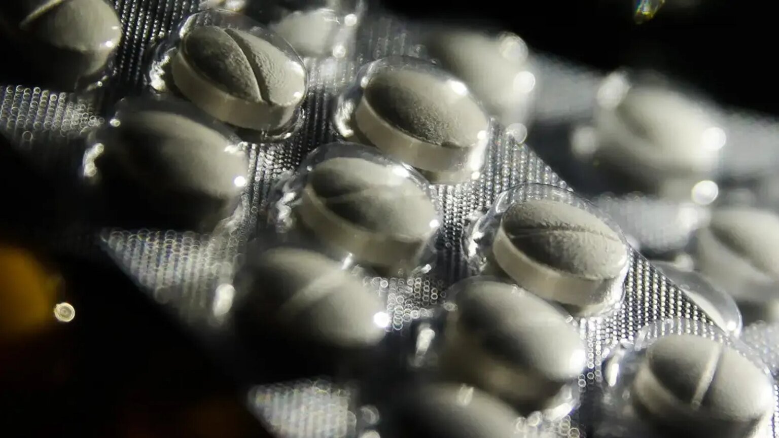 Câmara aprova regras para venda de remédios em supermercados 1 Camara-aprova-regras-para-comercializacao-de-remedios-em-supermercados-marcello-casal-jr-agencia-brasil-tvt-news