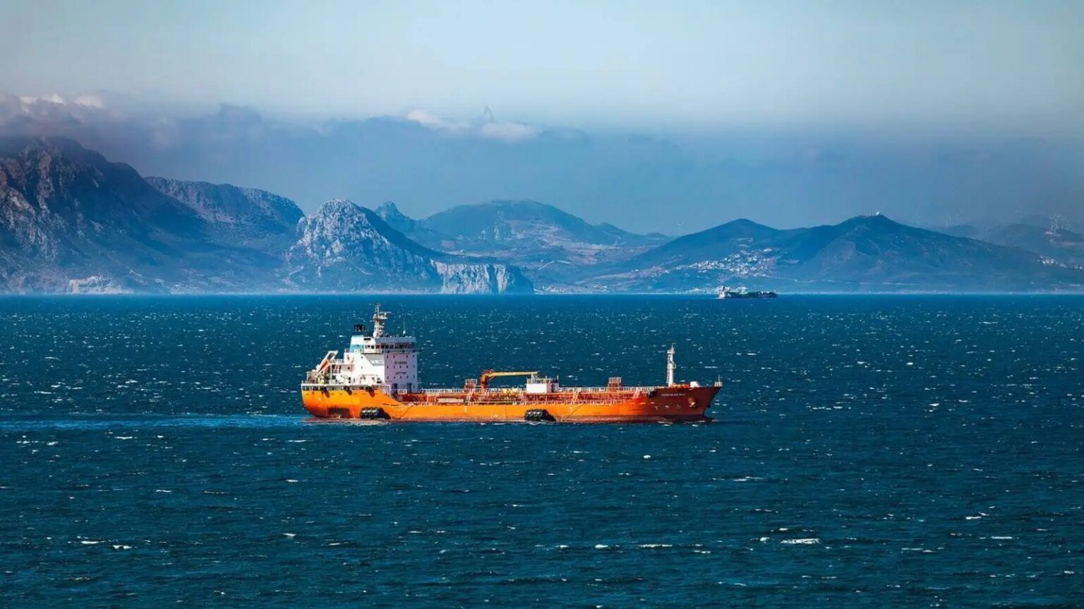 ira-fecha-estreito-de-ormuz-e-preco-do-petroleo-sobe-fechamento-promovido-pelo-ira-e-arma-economica-contra-monarquias-do-golfo-aliadas-dos-eua-foto-bergadder-pixabay-tvt-news