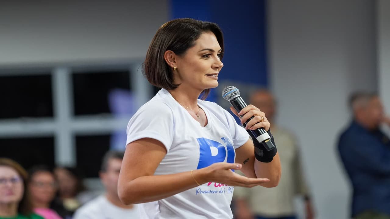 Michelle Bolsonaro quebra o silêncio após passar por cirurgia e revela como está a recuperação 1 Michelle Bolsonaro quebra o silencio apos passar por cirurgia e.jpg