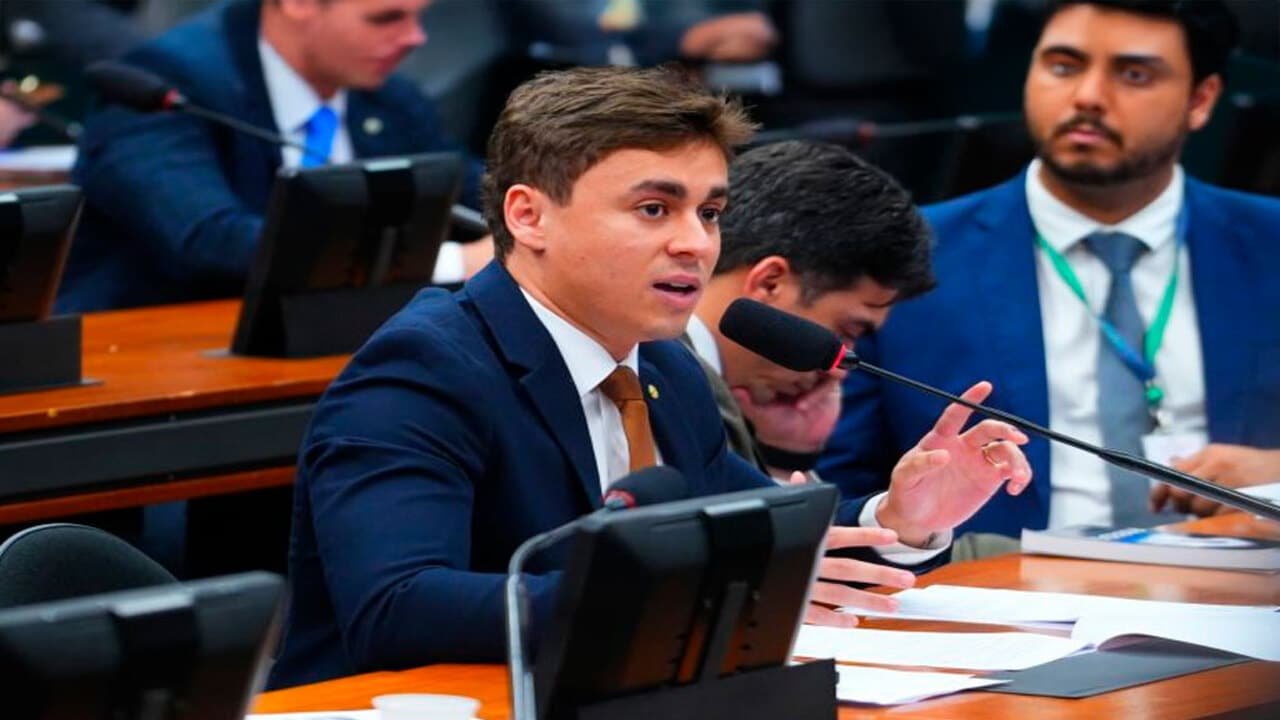 Nikolas Ferreira deixa mensagem impactante e fala em 'destino final' de Moraes durante ato na Paulista 1 Nikolas Ferreira deixa mensagem impactante e fala em destino final.jpg