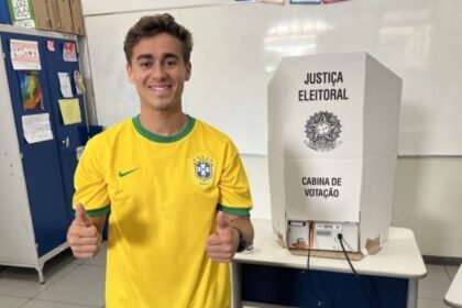 nikolas-e-pastor-da-lagoinha-usaram-jato-de-vorcaro-pra-pedir-votos-para-bolsonaro-afirma-colunista-caravana-de-nikolas-em-jato-de-vorcaro-combinava-pregacoes-religiosas-com-defesa-de-bolsonaro-foto-reproducao-twitter-tvt-news