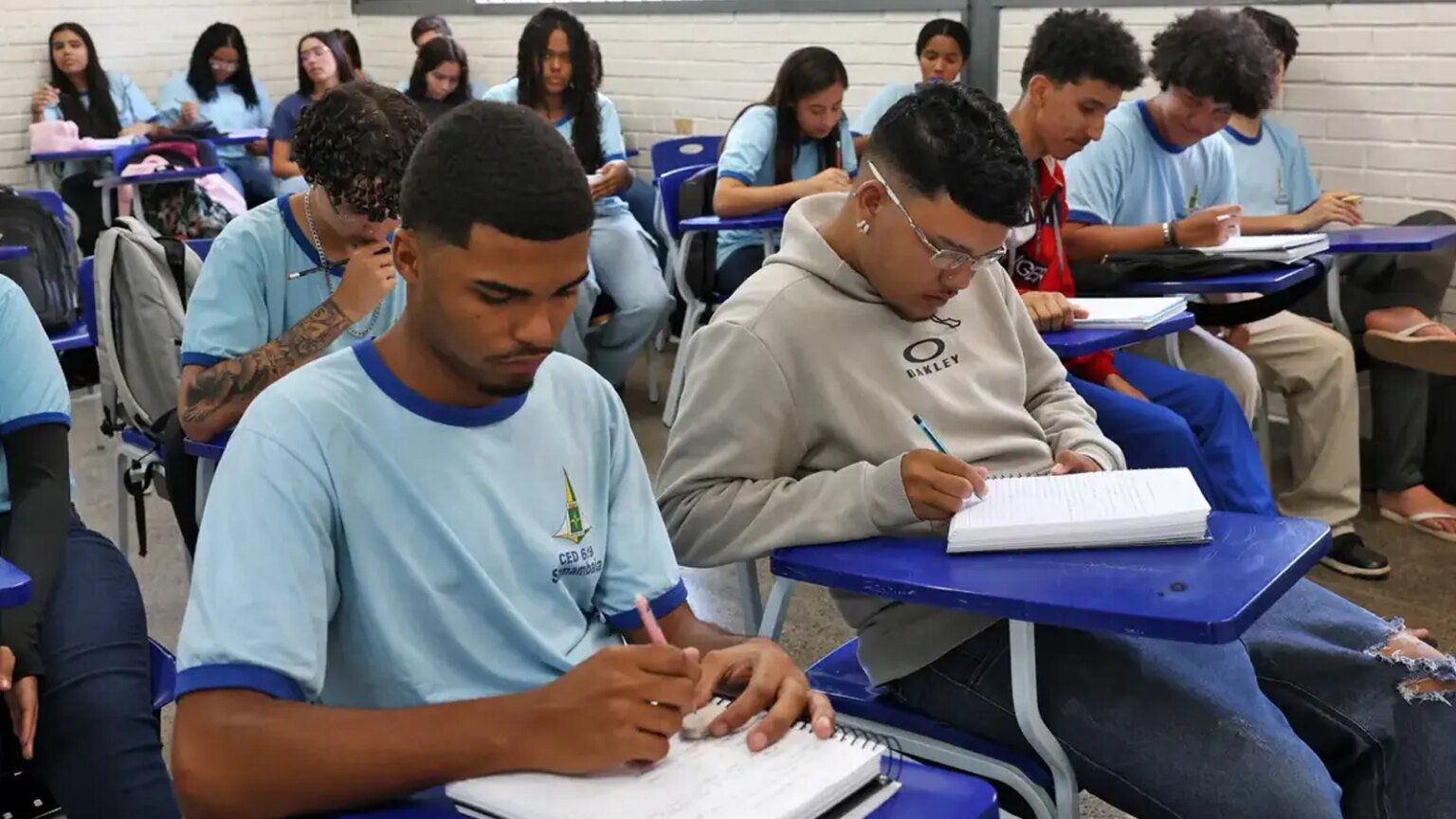 Sistema permite emissão de certificado de conclusão do ensino médio 1 Sistema-permite-emissao-de-certificado-de-conclusao-do-ensino-medio-antonio-cruz-agencia-brasil-tvt-news