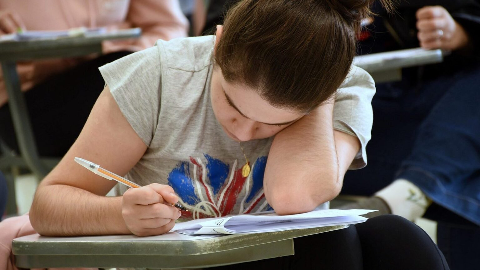 confira lista de aprovados no vestibular 1 confira lista de aprovados no vestibular.jpg